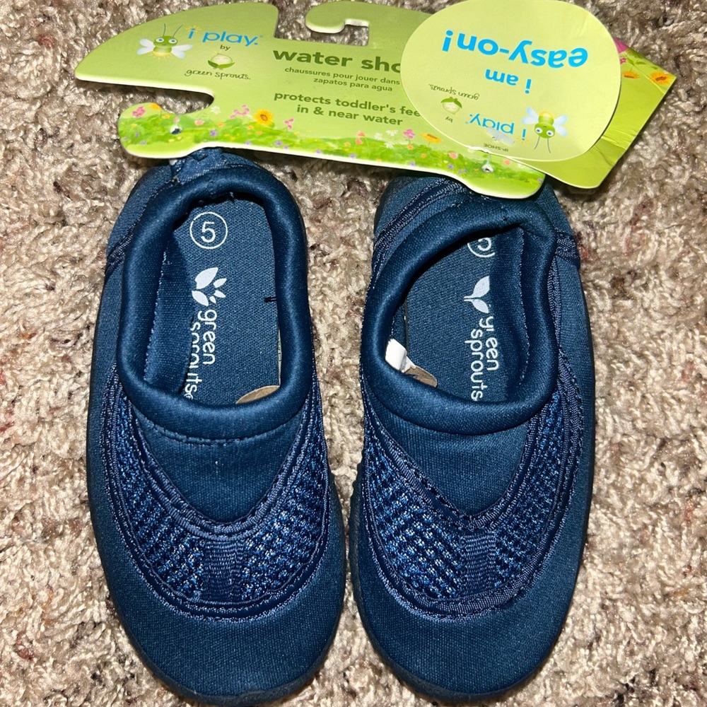 NWT Baby Boys’ (5) Water Shoes